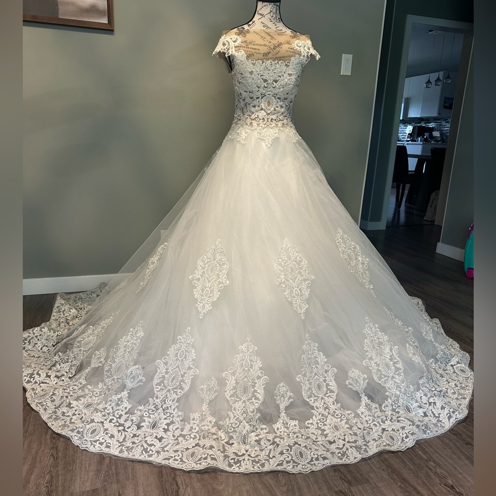 MillaNova Ivory Lace Bridal Gown